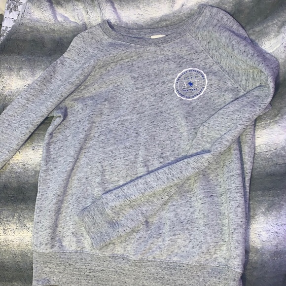 Abercrombie & Fitch Crewneck Sweater - Picture 1 of 3